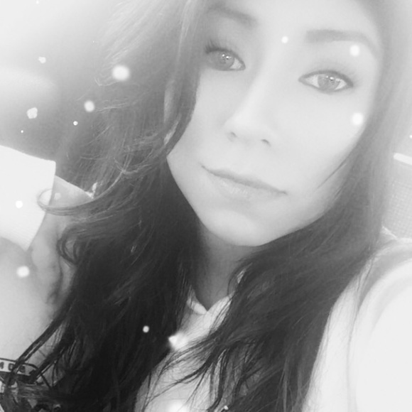 Meet your Posher, Suzanne - Picture 1 of 2